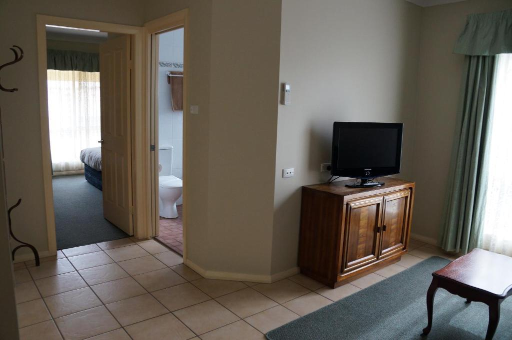 Green Gables Motel Даббо Экстерьер фото