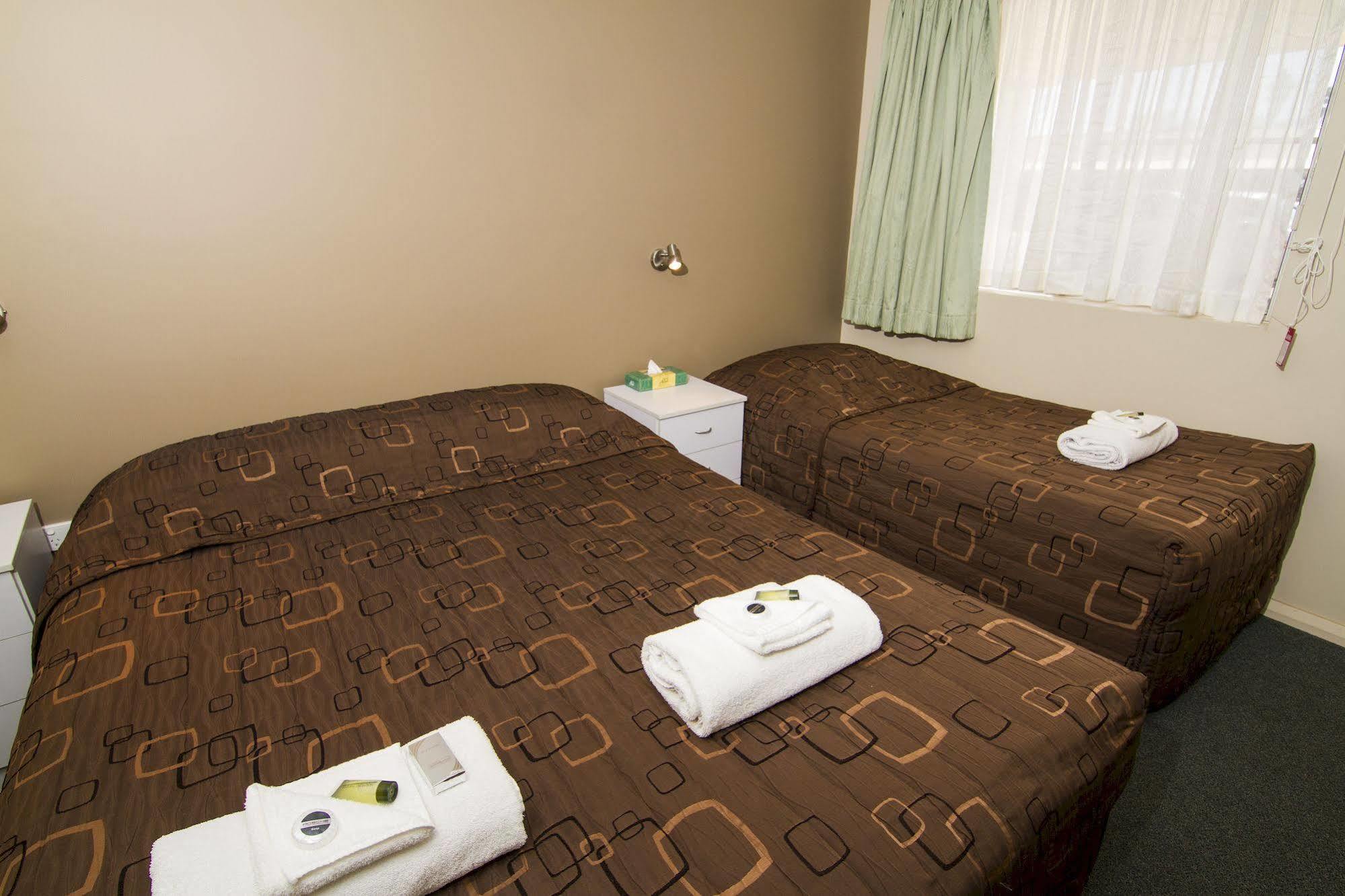 Green Gables Motel Даббо Экстерьер фото